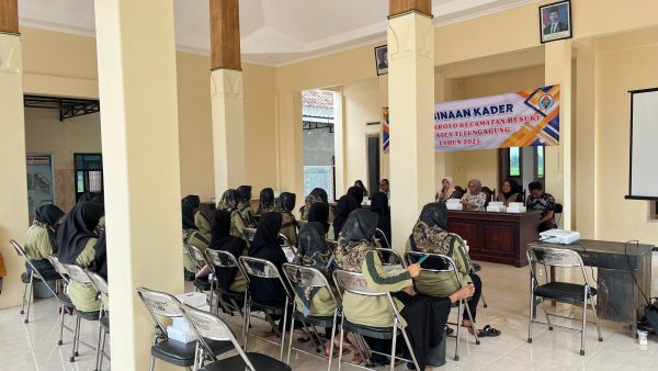 PEMBINAAN KADER POSYANDU DESA WATESKROYO